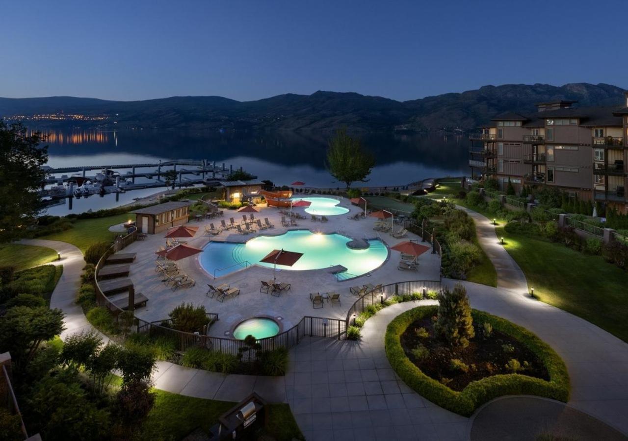 The Cove Lakeside Resort Вест-Келовна Екстер'єр фото